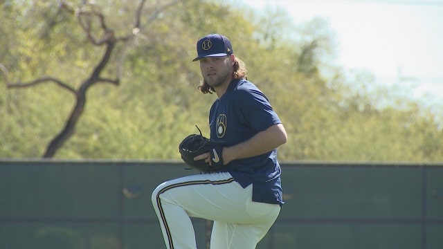 MLB lockout presented challenges to Brewers this offseason