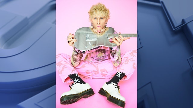 Machine Gun Kelly at Summerfest 2022: 'Mainstream Sellout Tour'