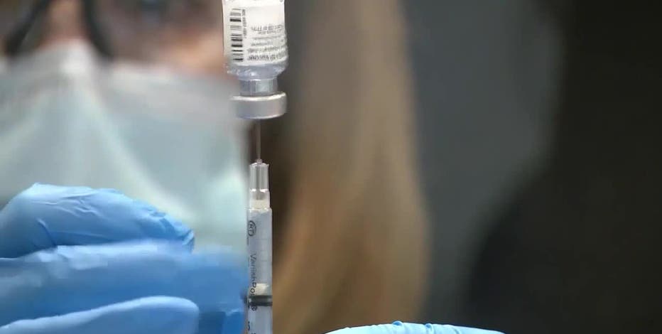 COVID vaccine: 2nd booster recommended, doctors say
