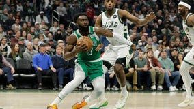 Milwaukee Bucks beat Celtics 127-121