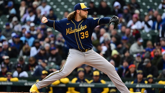 Brewers drop season opener to Cubs in Chicago