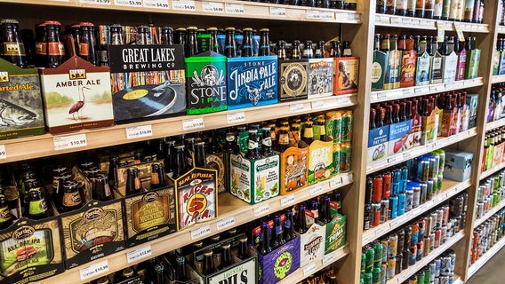 U.S. beer sales topped $100 billion in 2021, industry group says