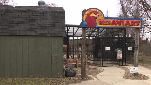 Avian flu prompts restrictions; zoos, Wisconsin Humane Society