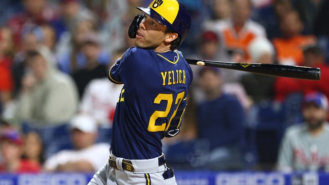 Yelich lifts Brewers over Phillies 1-0