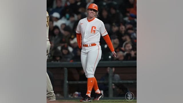 San Francisco Giants' Alyssa Nakken becomes 1st MLB female coach on field