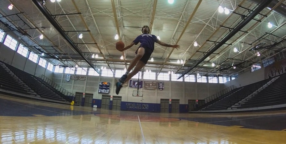Bradley Tech senior dropping jaws with his unique dunks