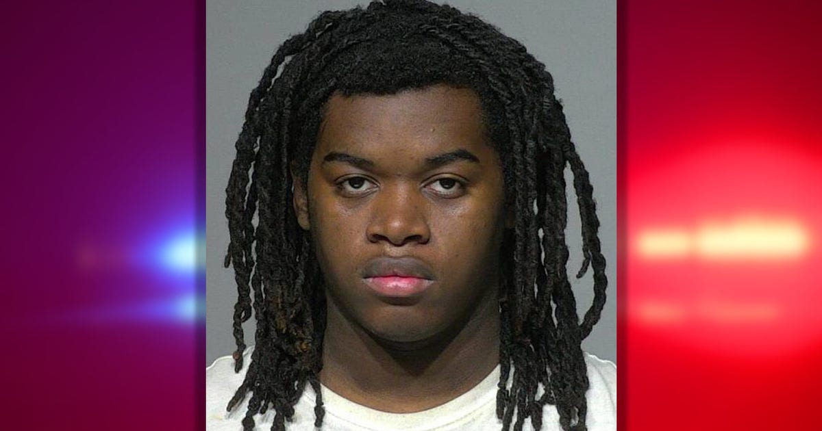 Milwaukee man charged, aimed gun at officer: prosecutors | FOX6 Milwaukee