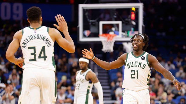 Bucks' Antetokounmpo, Holiday named to NBA All-Defensive teams
