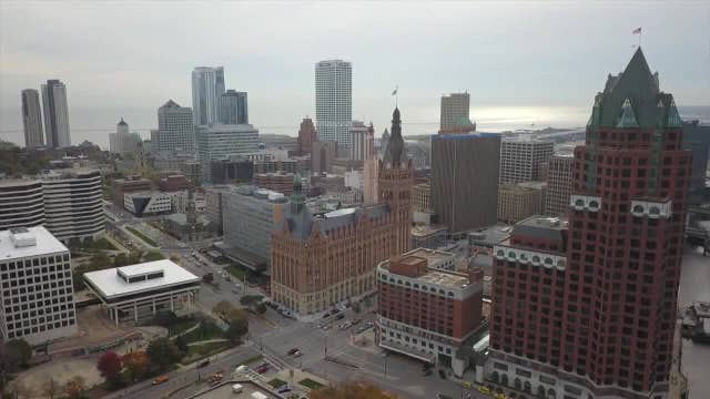 Milwaukee COVID case burden, positivity worsen