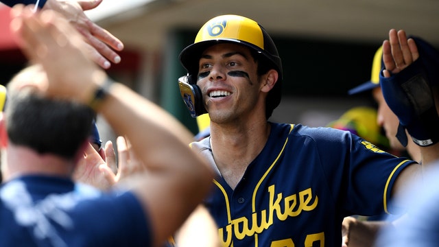 Brewers' Yelich hits for cycle in loss to Reds