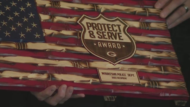 Packers honor law enforcement officers: 'Protect & Serve Award'