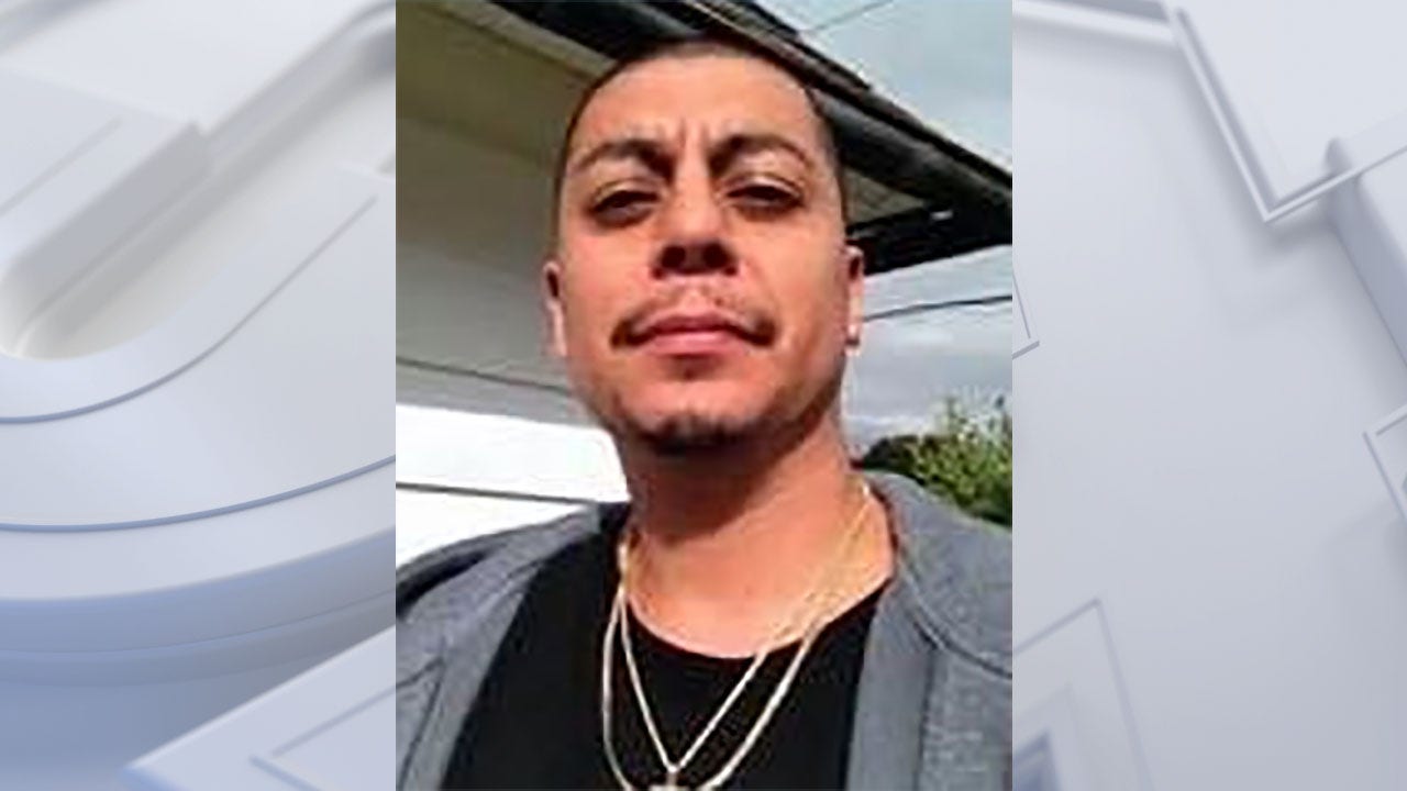 Milwaukee police seek missing man, last seen Memorial Day
