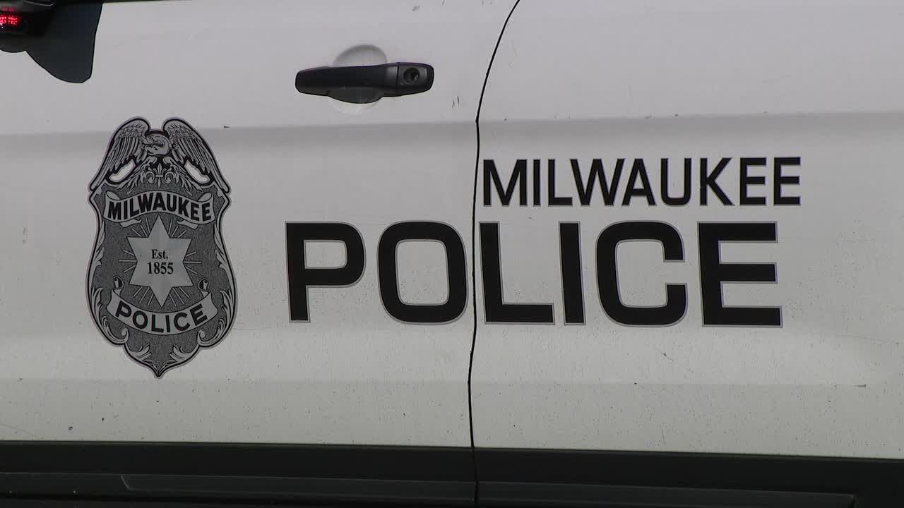 Milwaukee man shot near 10th and Locust Milwaukee man shot near 10th and Locust