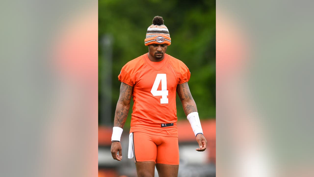 Cleveland Browns QB Deshaun Watson suspended 6 games for violating NFL's  personal conduct policy - ESPN