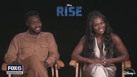 Gino talks with cast, crew of 'Rise'