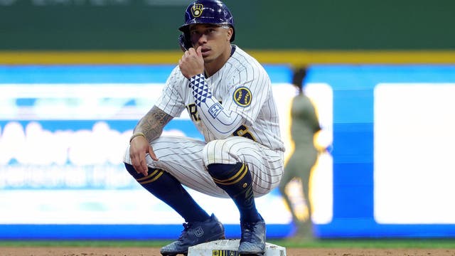 Musgrove carries no-hitter into 8th, Padres rip Brewers 7-0