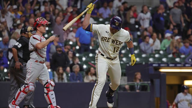 Phillies rally past Brewers 3-2