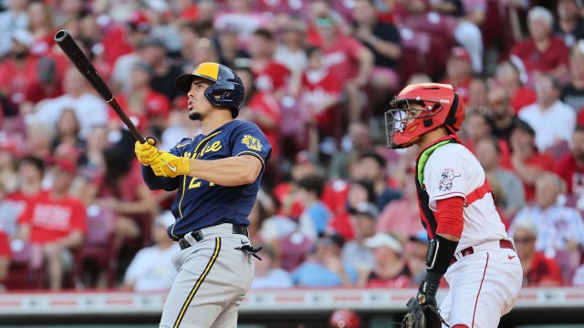 Brewers edge Reds; home runs soar in Cincinnati