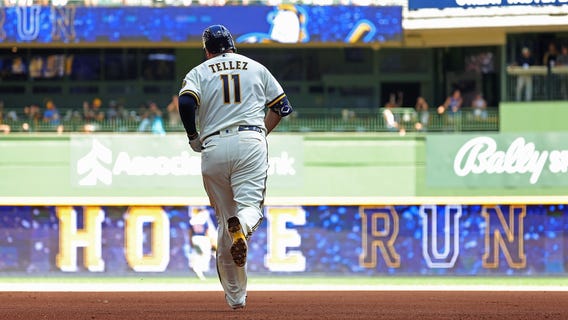 Brewers beat Twins, Rowdy Tellez homers twice