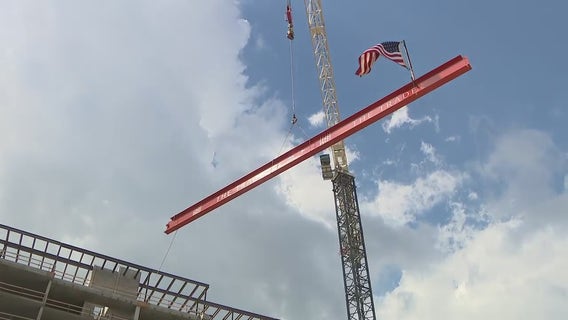Milwaukee hotel in Deer District holds topping off ceremony