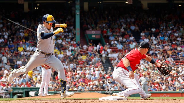 Red Sox beat Brewers, deny sweep