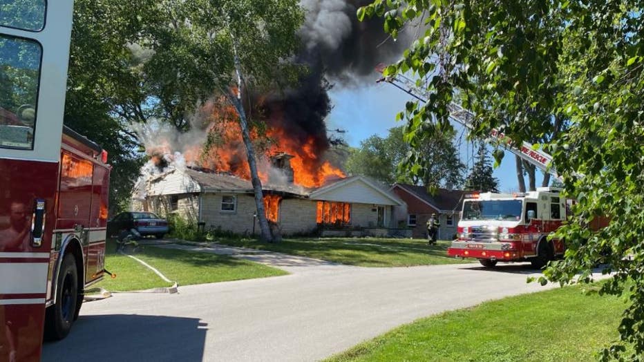 Glendale house explosion (Courtesy: Mike Poelzer)