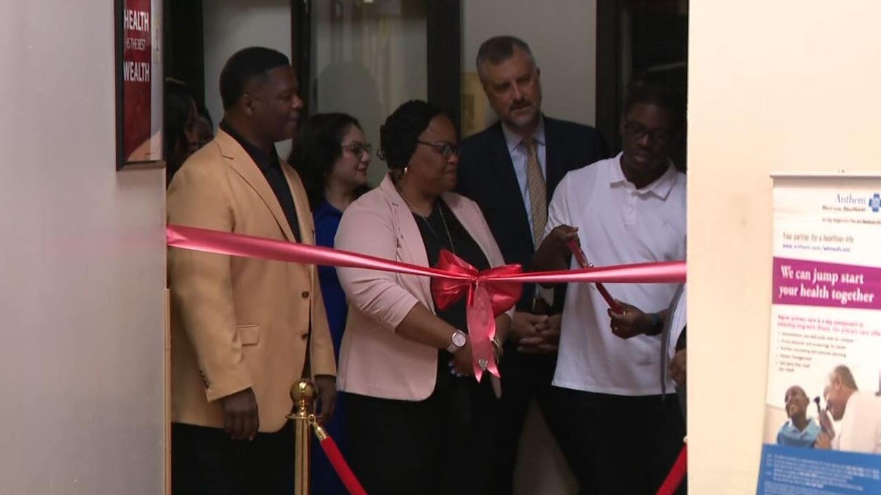 Milwaukee Holy Redeemer health clinic opens inside church walls