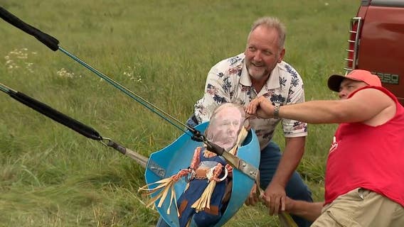 Wisconsin Assembly race, Steen hosts 'Toss Vos' party on eve of election