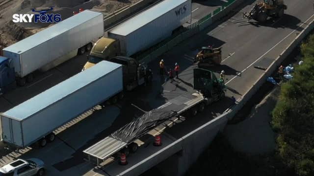 I-41/US 45 SB reopens at Burleigh Street after load spill