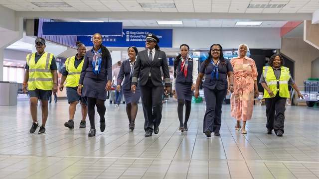 All-Black, female crew operates American Airlines flight out of DFW