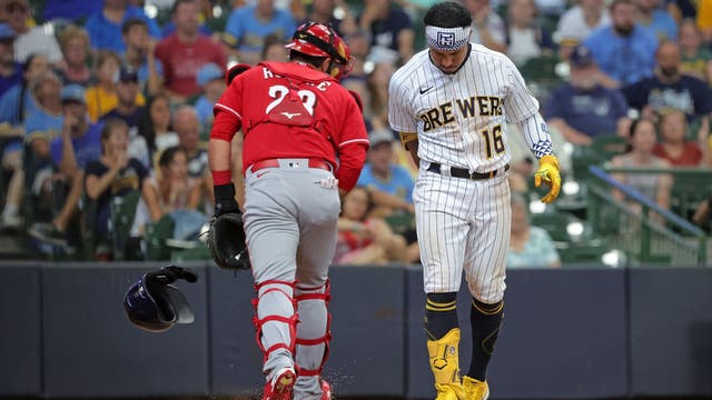 Reds beat Brewers 4-2