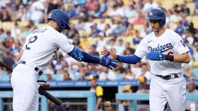 Dodgers pummel Brewers again, Heaney 10 Ks in 12-6 win