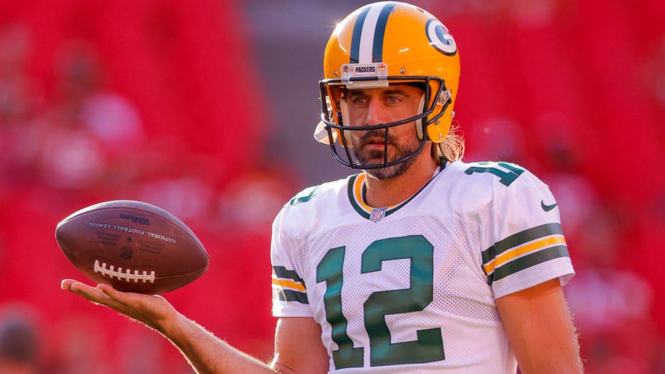 New Green Bay Packers quarterback takes Aaron Rodgers' locker instead of Jordan  Love - Mirror Online