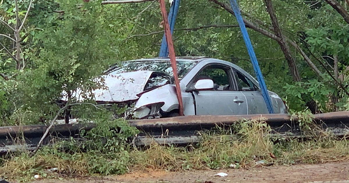 Milwaukee car crash near 35th and Forest Home | FOX6 Milwaukee