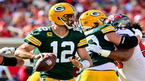 Packers beat Bucs, Brady, Rodgers throws for 2 TDs