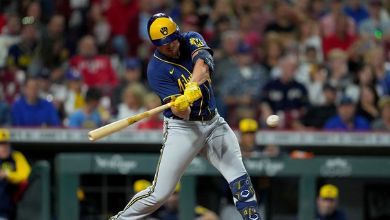 Brewers beat Reds, Hunter Renfroe homers twice