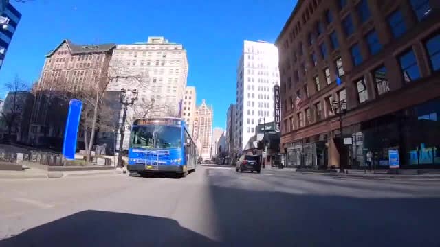 No free election day bus rides; Milwaukee County Board votes
