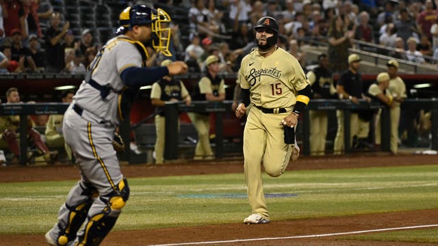 Diamondbacks beat Brewers 2-1