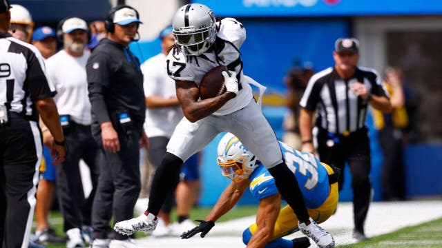 Davante Adams TD, 141 yards, Raiders lose to Chiefs in opener