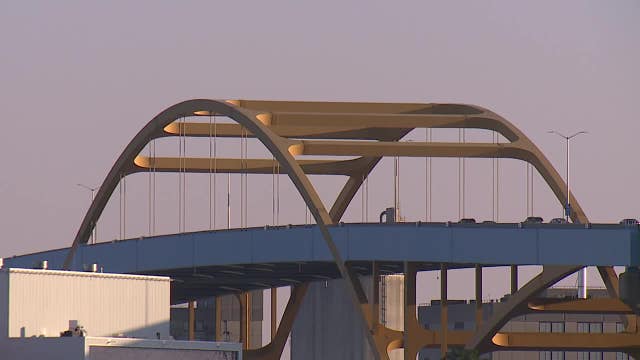 Milorganite building construction; Hoan Bridge travel impact