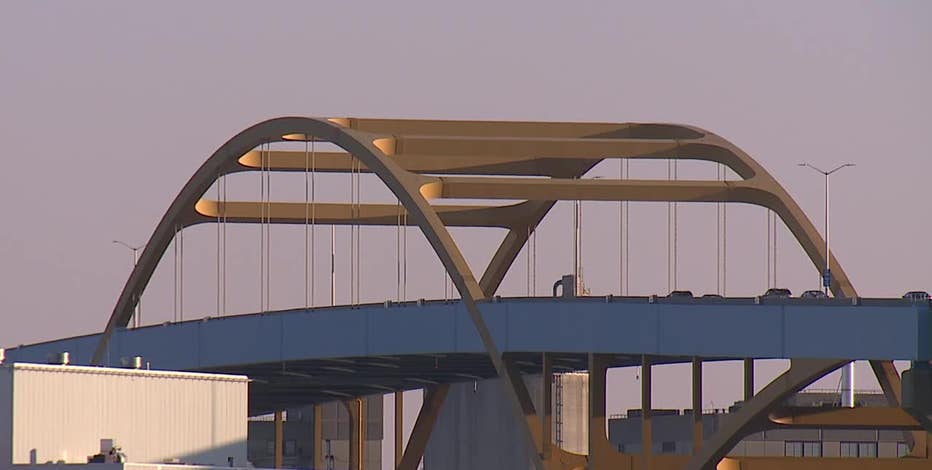 Milorganite building construction; Hoan Bridge travel impact