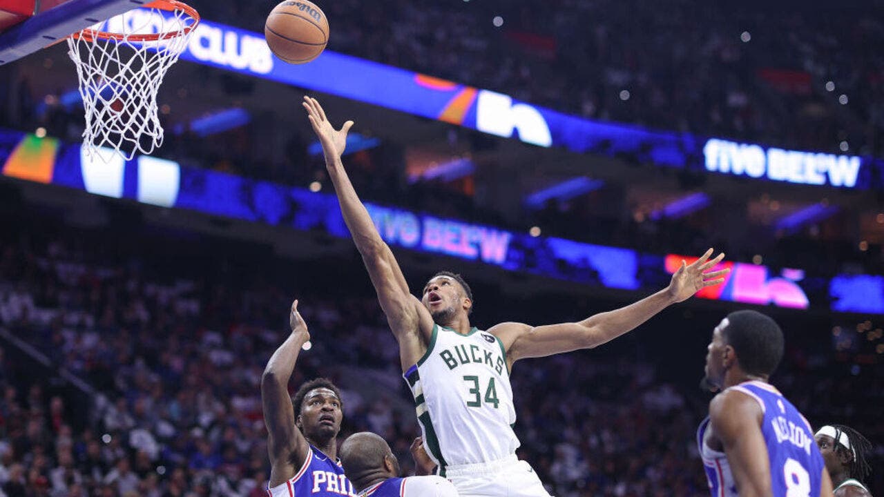 Bucks Beat 76ers, Giannis Scores 21, Matthews Go-ahead 3-pointer | FOX6 ...