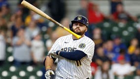 Marlins beat Brewers 4-3 in 12, Milwaukee playoff hopes on ropes