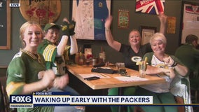 Packers' 1st London game; fans watch from Three Lions Pub