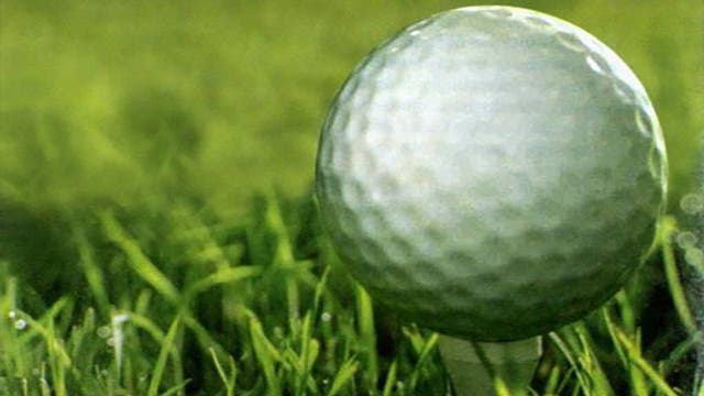 Arkansas man who sunk hole-in-one to win golf club's challenge files lawsuit after prize withdrawn