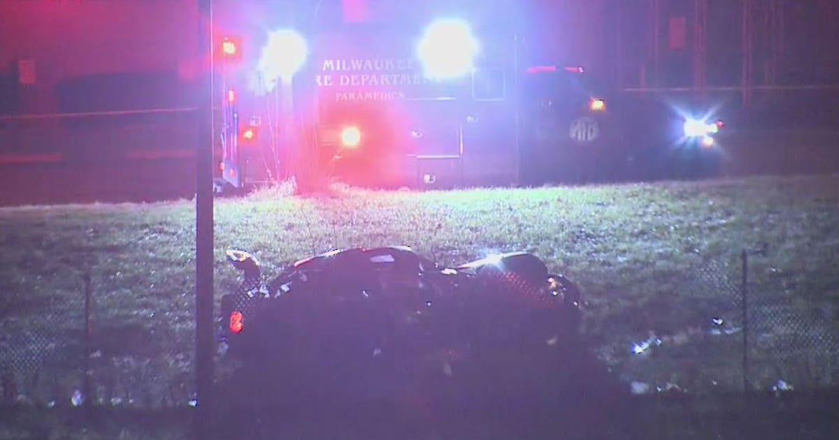 Milwaukee fatal crash at 76th and Fond du Lac early Sunday | FOX6 Milwaukee
