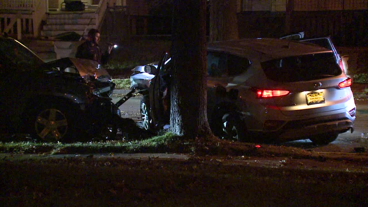 Milwaukee police pursuit, crash; driver arrested FOX6 Milwaukee
