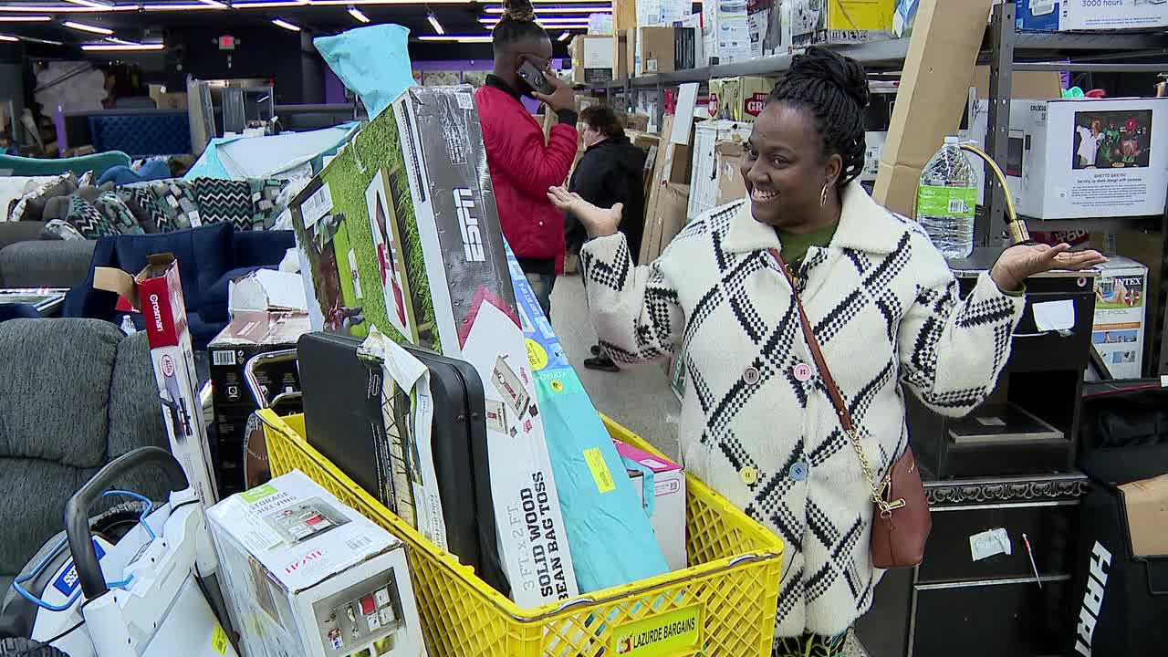 Early Black Friday at Milwaukee-area retailers get shoppers started