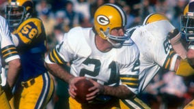 Former Packers quarterback John Hadl dies at 82