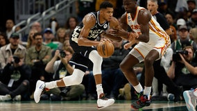 Giannis gifts 'Zoom Freak' shoes to Bucks teammates, staff